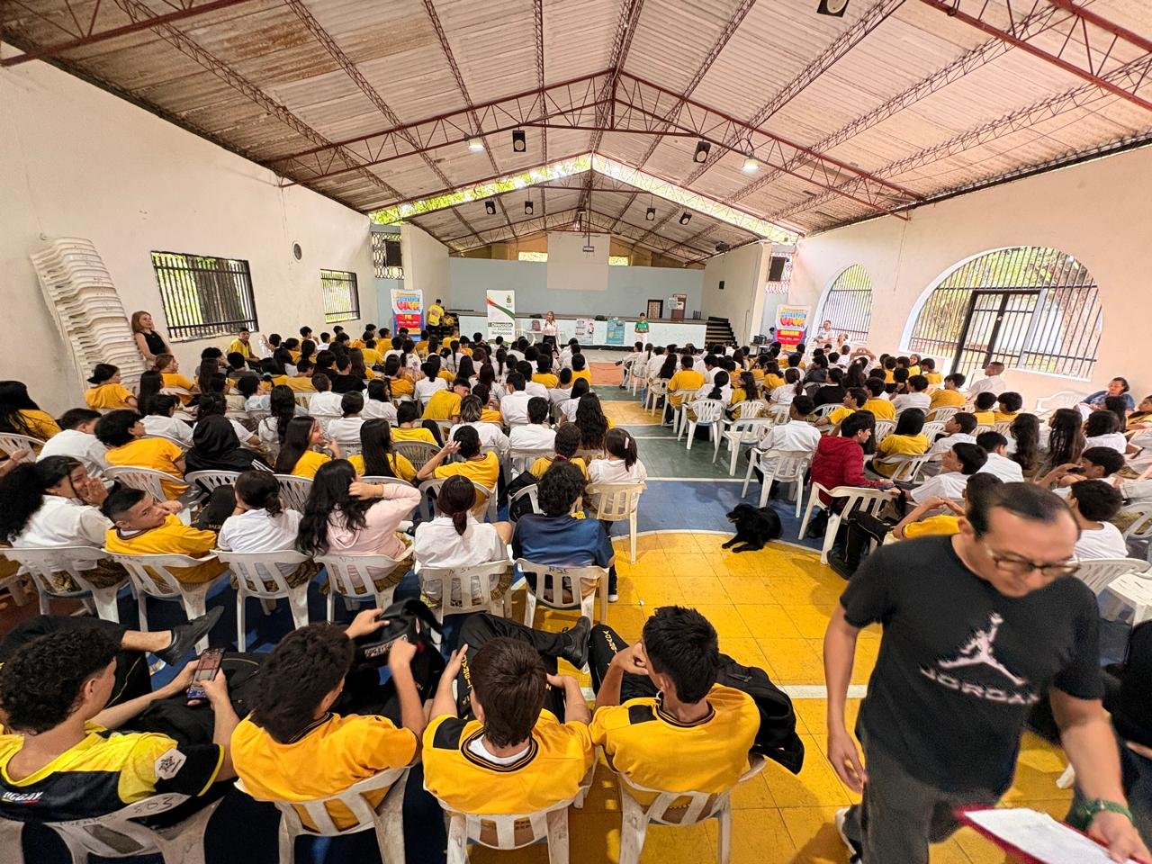 El sector religioso se suma a "La Escuela Te Ama" para cuidar la salud mental de los estudiantes